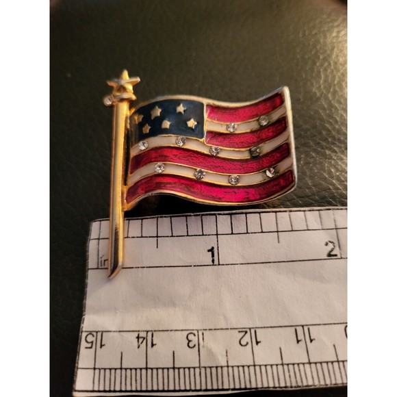 Vintage Patriot Flag Brooch Pin Gold Tone Enamel - Picture 4 of 4
